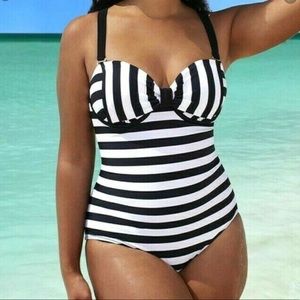 GabiFresh Swim Sexy X S4A NWT Stripe 1-Pc., 16D/DD